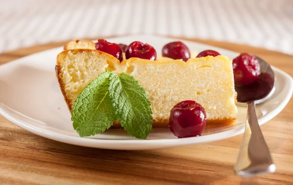 iştah açıcı süzme peynir güveç parça