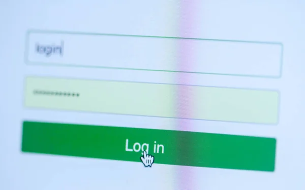 Grünes Log in Form auf dem Bildschirm — Stockbild Grüner Baumstamm in Form — Stockfoto