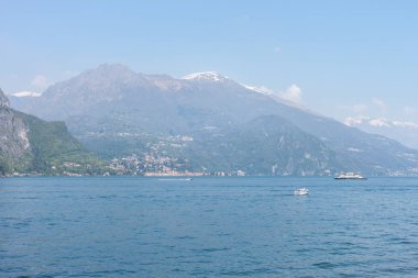 Gel Göl Manzaralı dağlar üzerinde güzel manzara