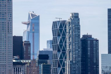 New York gökdelenleri cam ve beton binalar