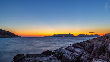 Günbatımı, Güzel Akdeniz Körfezi manzarası