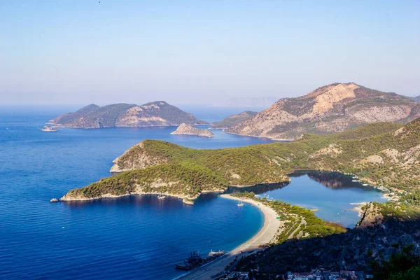 Güzel Akdeniz manzarası. Türkiye 'de sonbahar. Bay 'in manzarası, Likya