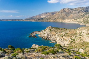 Paleochora yakınlarındaki körfezin güzel manzarası, Girit