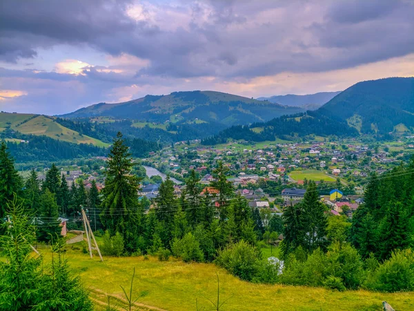 Cestování Život Karpat Horách Karpatské Vesnice Lesy Řeky Východy Slunce — Stock fotografie