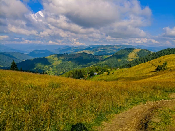 Călătorie Viață Munții Carpați Sate Carpatice Păduri Râuri Răsărit Soare — Fotografie, imagine de stoc