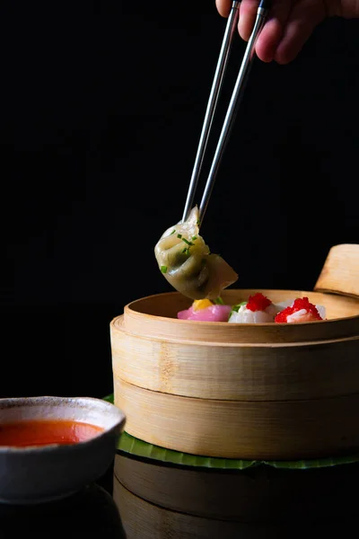 Cropped Shot Person Holding Chopsticks Eating Delicious Traditional Asian Meal — Stock Photo, Image