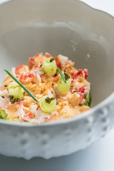 Ensalada Camarones Con Mariscos Verduras Tazón Vista Cerca — Foto de Stock