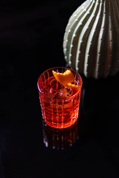 Close View Red Cocktail Glass Black Background — Stock Photo, Image