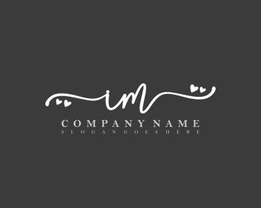 İlk imzalı IM el yazısı kadın logosu, makyaj, düğün, moda, kalple