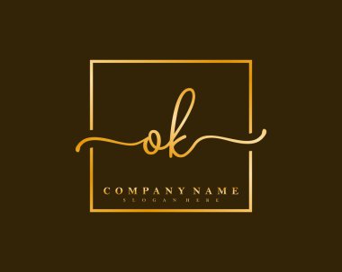 Başlangıçta imzalı el yazısı logosu, makyaj, düğün, moda, kare kare şeklinde. 