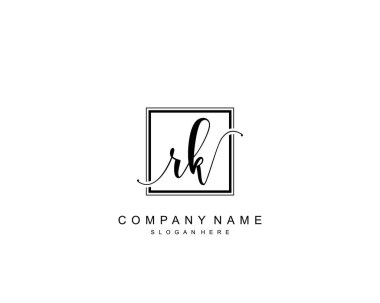 Başlangıçta RK güzellik monogramı ve zarif logo tasarımı, ilk imzadan oluşan el yazısı logosu, düğün, moda, çiçek ve yaratıcı şablona sahip botanik..
