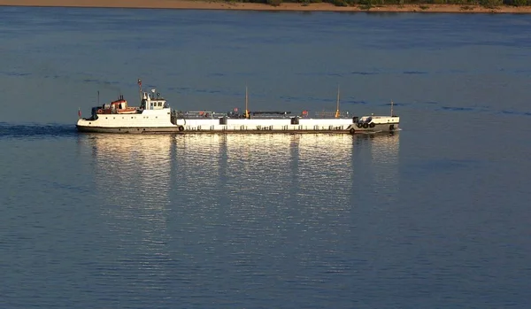 Passageiro Fluvial Navio Carga Dia Verão — Fotografia de Stock