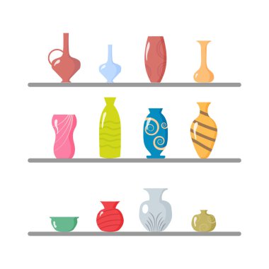 Koleksiyon seramik vazoları.