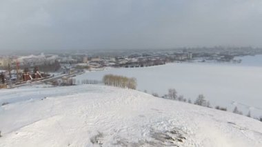 Rus kırsalının kış manzarası