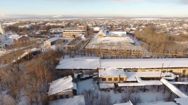 Elhagyott gyár a Szovjetunió idejéből. Oroszország — Stock videók