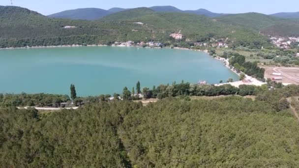 Beautiful summer day in Abrau-Dyurso,snato with wyote — Stock Video