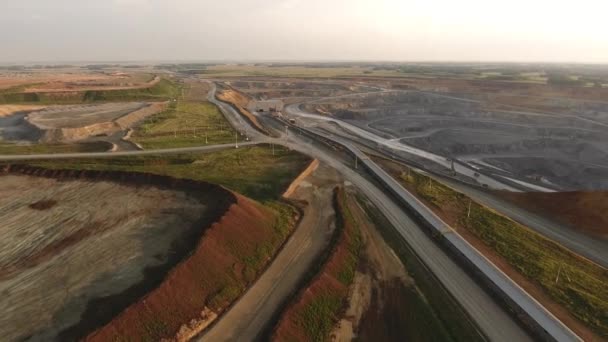 Rusya 'daki açık bakır madeninin havadan görüntüsü — Stok video