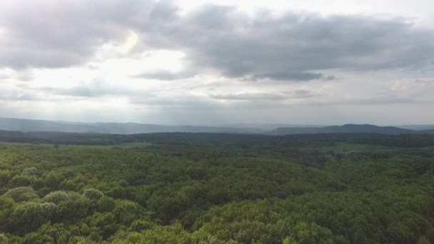 Krásný výhled na zelené hory Kavkazu v Adygee — Stock video