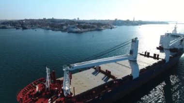 kargo tankeri Sivastopol limanına girdi