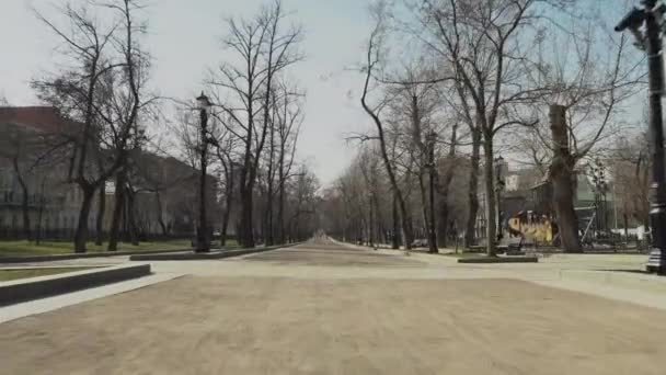 Moskva, Rusko-březen 2020. prázdné Pushkinovo náměstí během karantény — Stock video