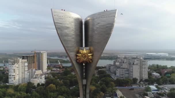 Den berömda monument-stela i Rostov-on-don — Stockvideo