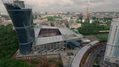 Futbol takımı için yeni ve modern bir stadyum inşaatı 