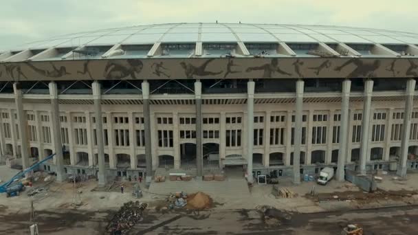 Construtores remodelar estádio principal da Rússia "LUZHNIKI " — Vídeo de Stock