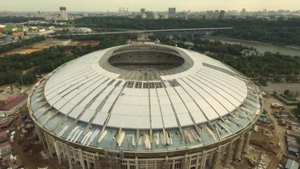 Przebudowa głównego stadionu Rosji "Łużniki". Widok z powietrza. — Wideo stockowe