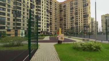 Karantina covid-19 'un boş oyun parkları. özel bir kasetle kullanılabilir