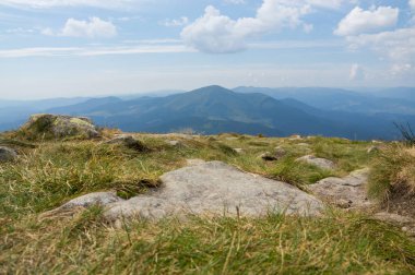 Dağları Karpat aralığının