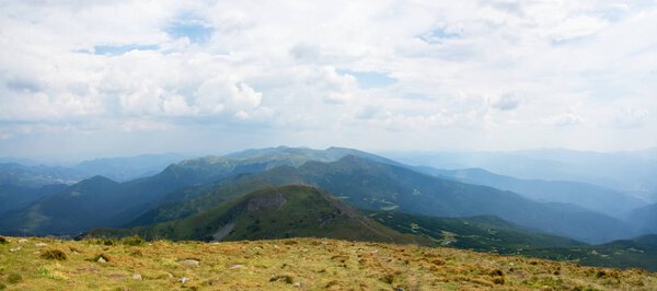 Горы Черногорского хребта
