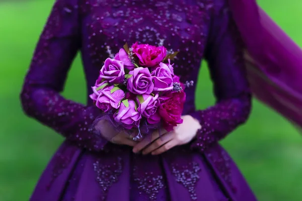 Bouquet Sposa Con Sposa — Foto Stock