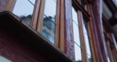 Eski Alman Ahşap Ev ve Pencereleri. Emlak Anıtı