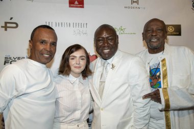 Sugar Ray Leonard, Louis Gossett Jr., 20 Kasım 2019 'da Smashbox Stüdyoları' ndaki Love One Another Video Shoot and Hifting Suite 'a katıldı. 