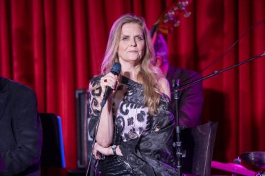 Tierney Sutton, 4 Ocak 2020 'de The Catalina Bar and Grill, Hollywood, CA' da düzenlenen 9. Grammy adaylık konserinde Senaryo Kutlaması 'nda. 