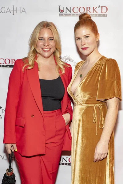 Sara Coates Trin Miller Adopds Uncorkd Entertainments Agatha Premiere Ahrya — 스톡 사진