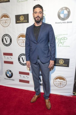 Clayton Cardenas, 15 Eylül 2018 'de Waldorf Astoria Beverly Hills, Kaliforniya' da düzenlenen 2018 yıllık Emmy Ödülleri onuruna Özel Hediye Salonu 'na katılıyor.