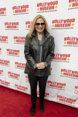 Roslyn Kind, 20 Haziran 2019 'da Hollywood Müzesi' nde Anita Pointer 'ın Gözlerinden 50 yıllık serginin açılışına katıldı. 