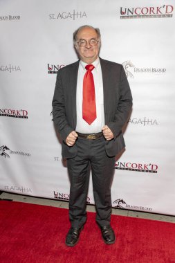 Geoffrey Gould, 6 Şubat 2019 'da Beverly Hills, CA' daki Güzel Sanatlar Tiyatrosu 'nda Uncork' d Entertainment 'in St Agatha Premiere konserine katıldı.