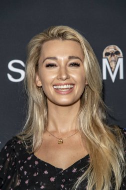 Karolina Benefield, 19. Yıllık Korku Film Festivali - Çığlık Festivali Açılış Gecesi Ye, Beyin, Los Angeles 'ı Sev galasına 8 Ekim 2019' da TLC Çin Tiyatrosu 'nda katıldı. 