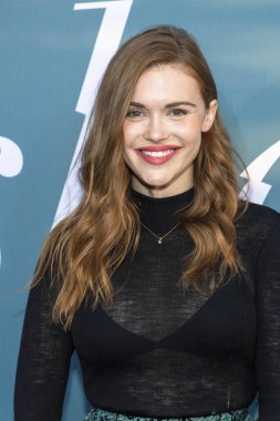 Holland Roden, 26 Haziran 2018 'de Cinerama Dome, Hollywood, Kaliforniya' da HBO 'nun 