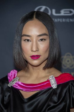 Greta Lee, 14 Aralık 2019 'da Beverly Hilton, Beverly Hills, CA' da düzenlenen 18. Unutulmaz Gala 'ya katıldı.