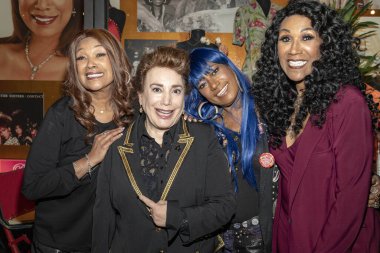 Ruth Pointer, Anita Pointer ve Bonnie Pointer, 28 Eylül 2019 'da Hollywood Müzesi' nde 37 Yılını Kutlayan Orijinal Pointer Kardeşler Toplantısına katıldı. 