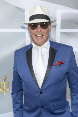 Dr. Marty Fallor, 29 Aralık 2018 'de Los Angeles, Kaliforniya' daki Wattles Malikanesi 'nde Maymun Palooza' yı Öp 'a katılıyor.