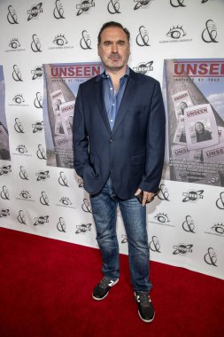 Timothy Patrick Cavanaugh 6 Eylül 2019 'da Hollywood Arena Cinelounge, Hollywood, CA' da görülmemiş dünya prömiyerine katıldı. 