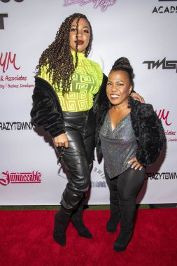 Angel Johnson ve Tanya Banks 14 Kasım 2019 'da Hollywood' daki The Academy LA 'de 360 Müzik Etkinliği' ne katıldı. 