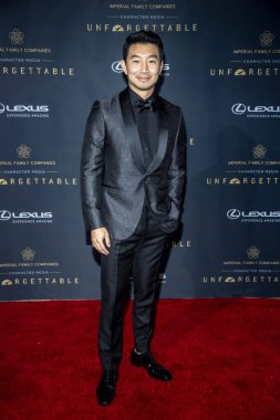 Simu Liu, 14 Aralık 2019 'da Beverly Hilton, Beverly Hills, CA' da düzenlenen 18. Unutulmaz Gala 'ya katıldı.