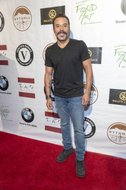 Michael Irby, 15 Eylül 2018 'de Beverly Hills, Kaliforniya' daki Waldorf Astoria Beverly Hills 'de düzenlenen 2018 yıllık Emmy Ödülleri onuruna Özel Hediye Salonu' na katıldı.