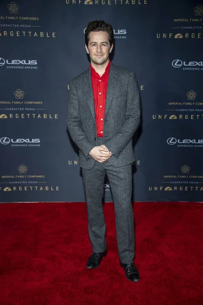 Michael Angarano Woont 18E Jaarlijkse Onvergetelijke Gala Bij Beverly Hilton — Stockfoto