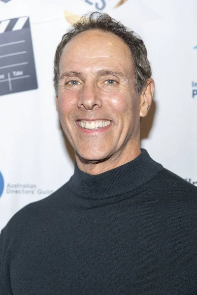 ポール ウェバーは2020年3月7日にカリフォルニア州バーバンクのギャリー マーシャル シアターで開催されるチャリティ ローンチに参加 — ストック写真